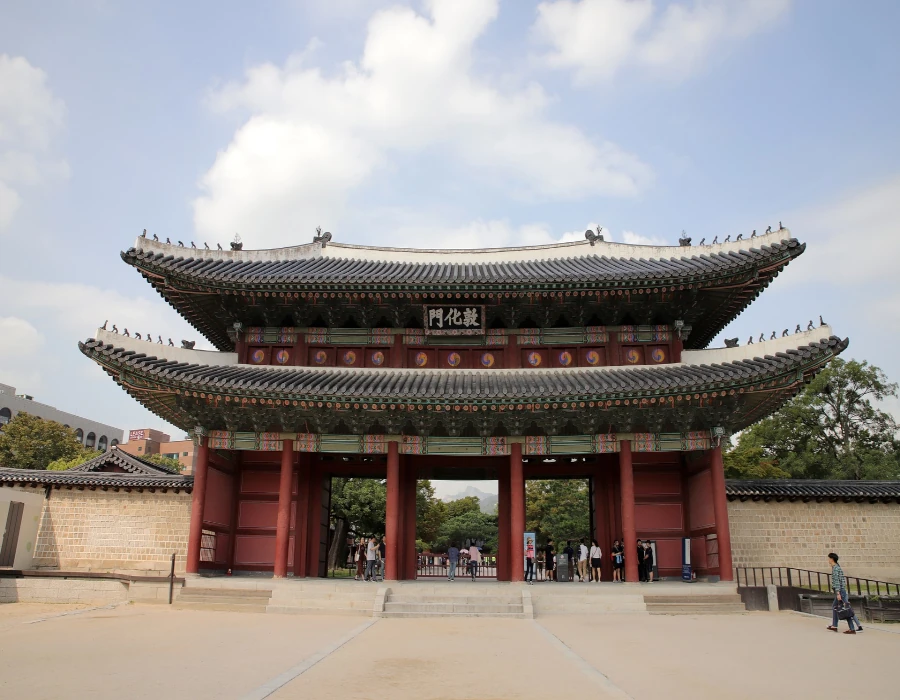 Puerta templo corea