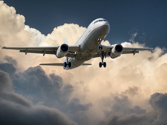 Avión volando a Corea del Sur