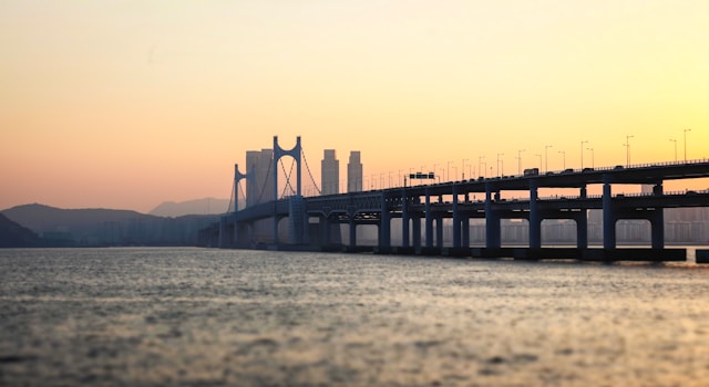 Puente atardecer Busan